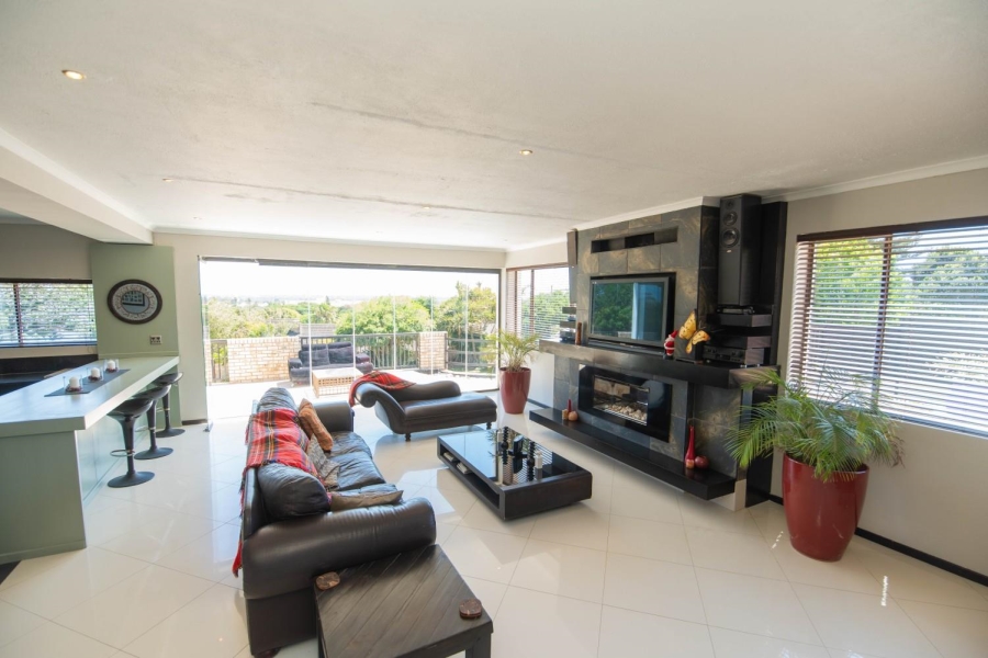 6 Bedroom Property for Sale in Walmer Heights Eastern Cape